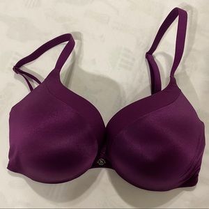 NWOT Victorias Secret VS Very Sexy Push-up Bra 32D
